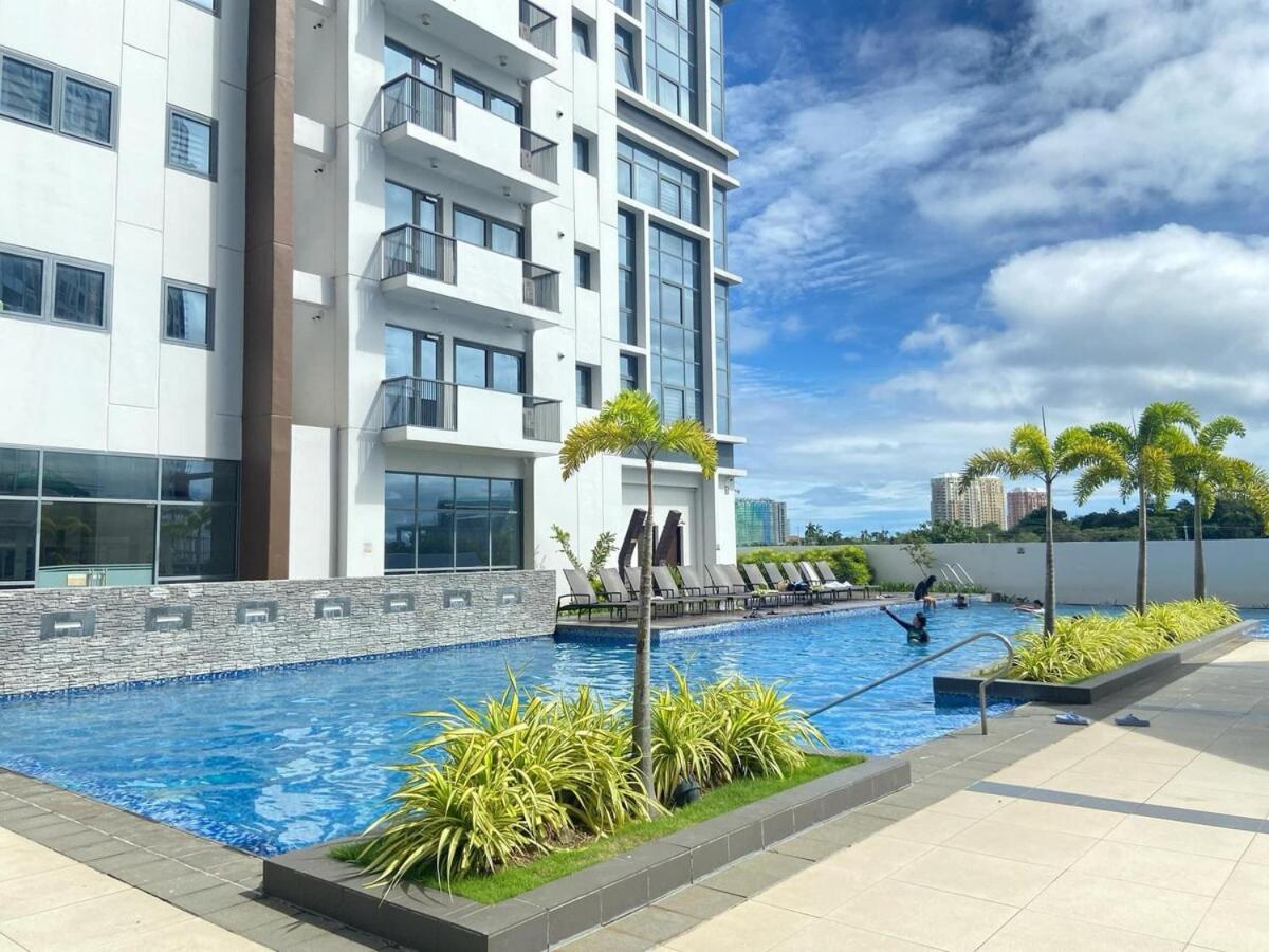 Ferienwohnung Modern And Cozy One Manchester Place In Mactan Newtown Lapu-Lapu City Exterior foto